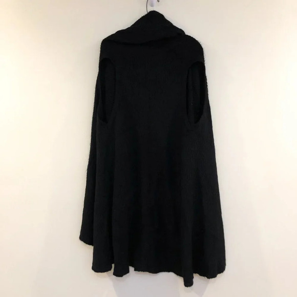 Alice+Olivia Black Fuzzy Knit Open Cardigan Vest - Picture 6 of 7